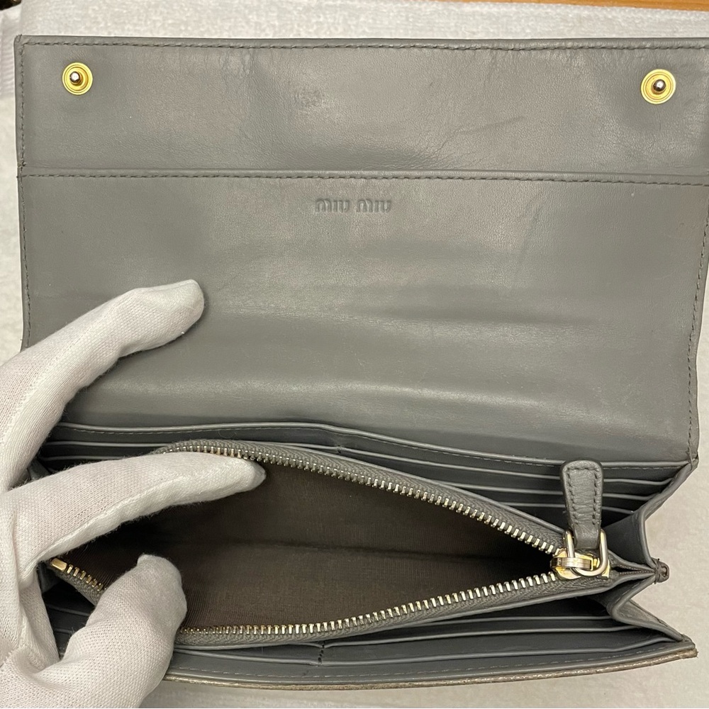 Miu Miu Authentic Vintage Earthy Green Croc-Embossed Long Wallet - Picture 9 of 16